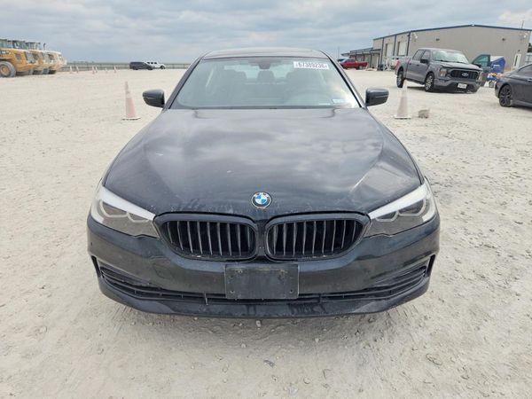 2018 BMW 530E