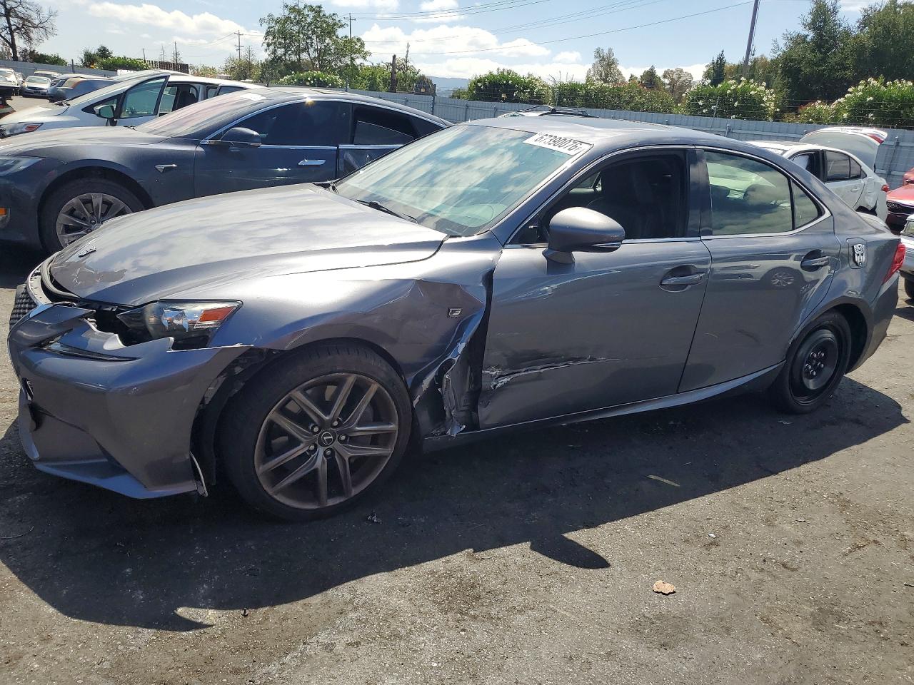 2016 LEXUS IS 200t