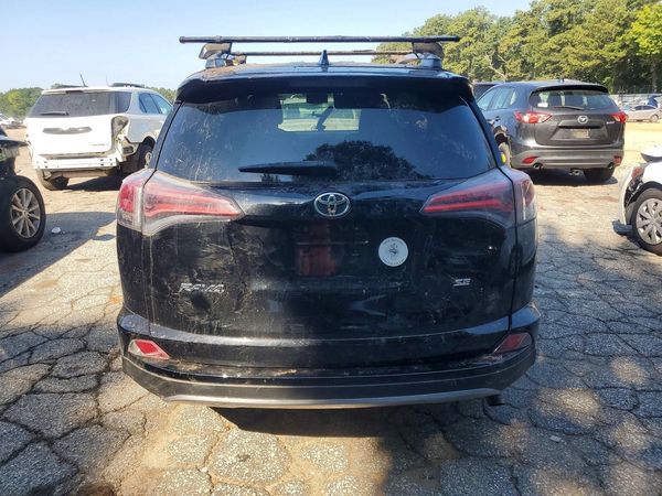 2017 TOYOTA RAV4 SE