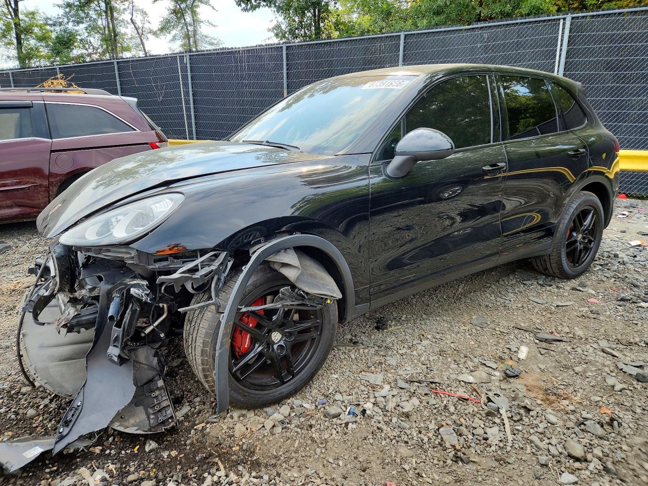 2014 PORSCHE CAYENNE