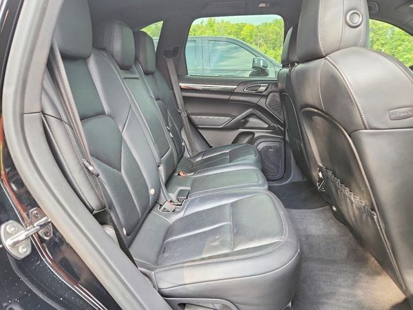 2014 PORSCHE CAYENNE