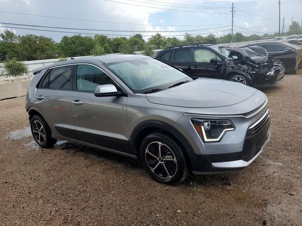 2026 KIA NIRO LX