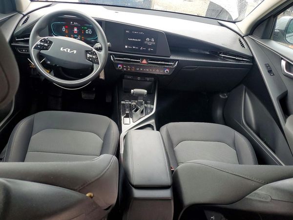 2026 KIA NIRO LX