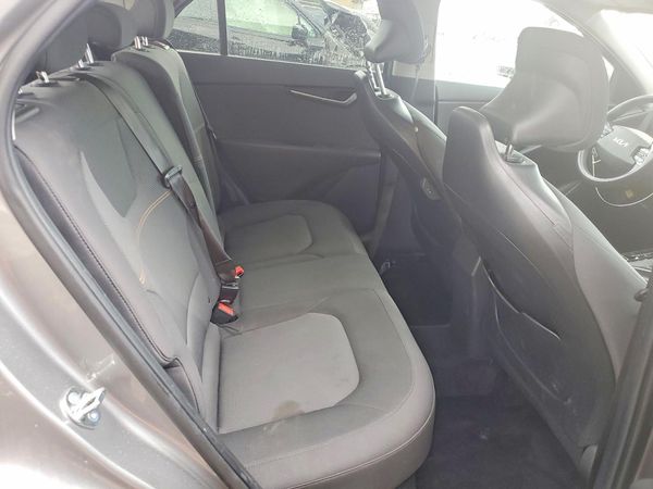 2026 KIA NIRO LX