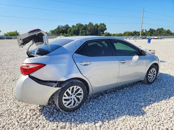 2017 TOYOTA COROLLA