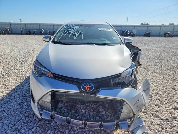 2017 TOYOTA COROLLA