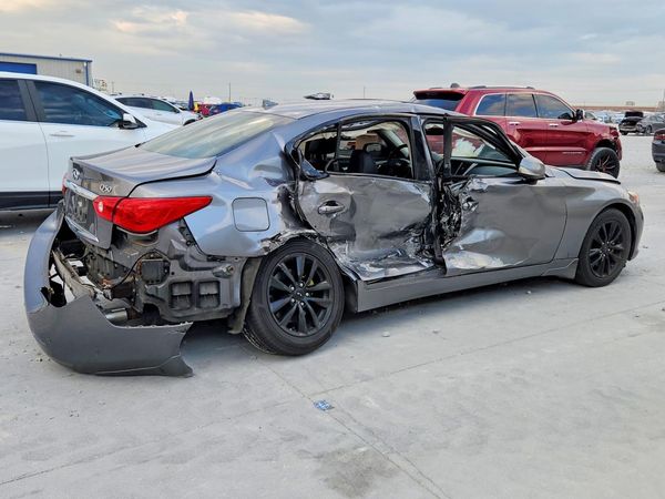 2017 INFINITI Q50
