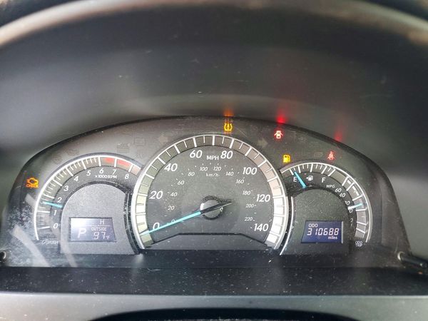 2012 TOYOTA CAMRY