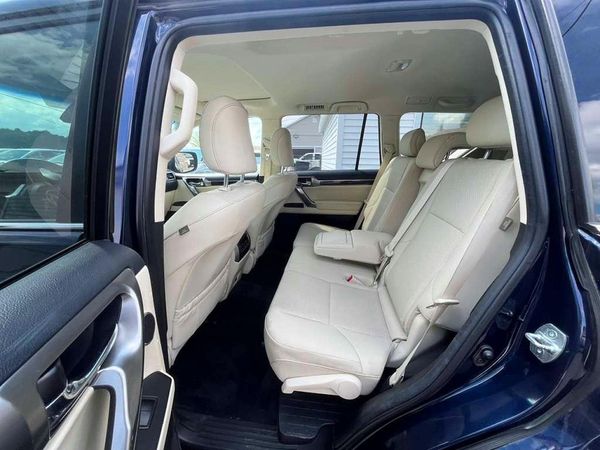 2022 LEXUS GX 460 Premium