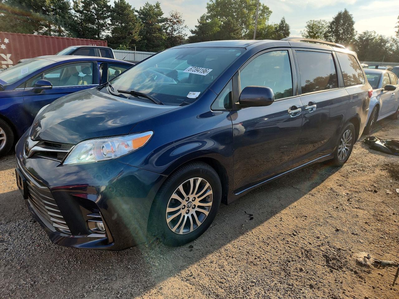 2019 TOYOTA SIENNA