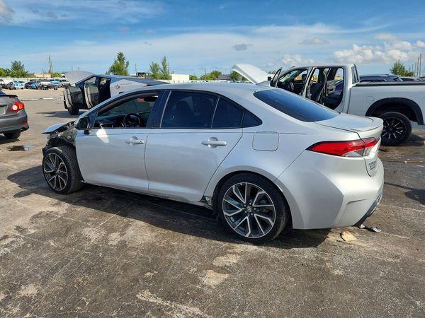 2021 TOYOTA COROLLA