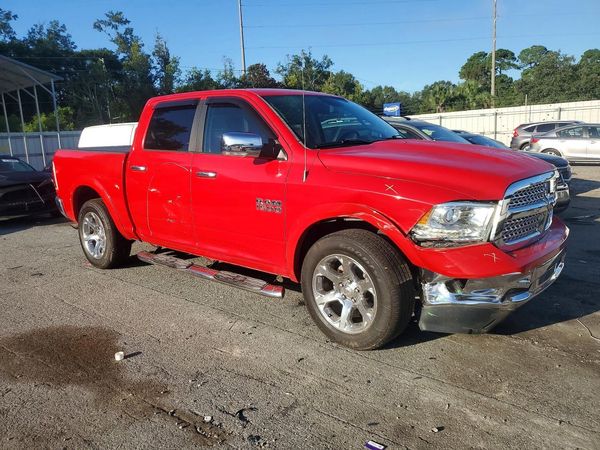 2016 RAM 1500 Laramie