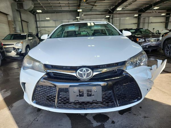 2017 TOYOTA CAMRY