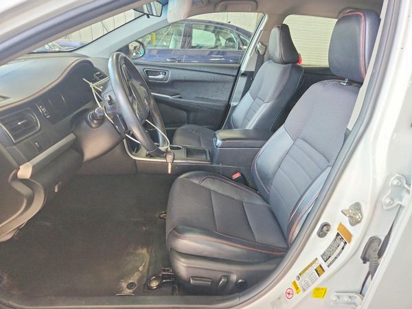 2017 TOYOTA CAMRY