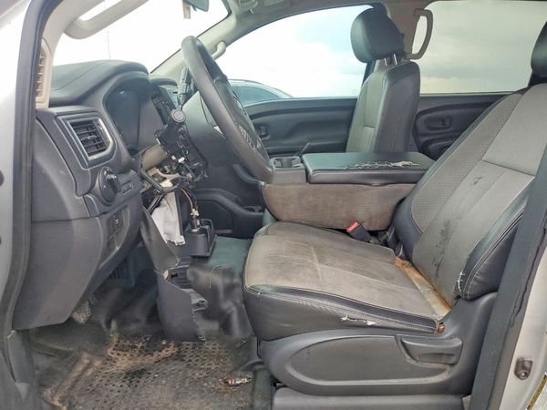 2018 NISSAN TITAN — DENT