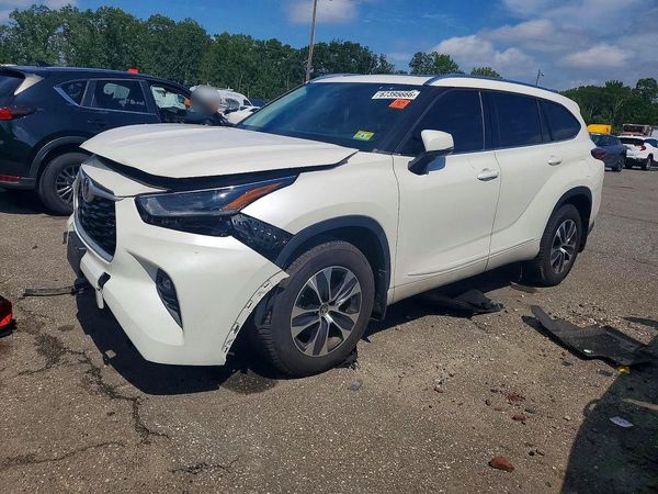 2021 TOYOTA HIGHLANDER