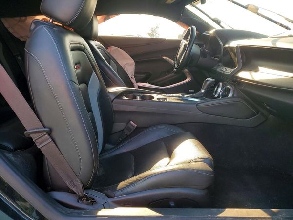 2016 CHEVROLET CAMARO 2SS — DENT