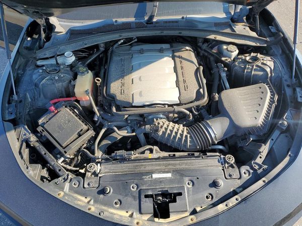 2016 CHEVROLET CAMARO 2SS — Engine bay