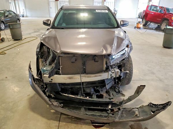 2019 TOYOTA HIGHLANDER SE/XLE