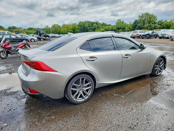 2017 LEXUS IS