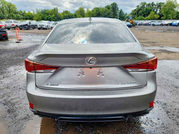 2017 LEXUS IS