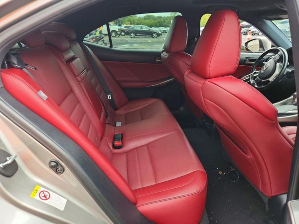 2017 LEXUS IS