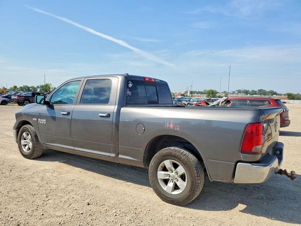 2017 RAM 1500 SLT
