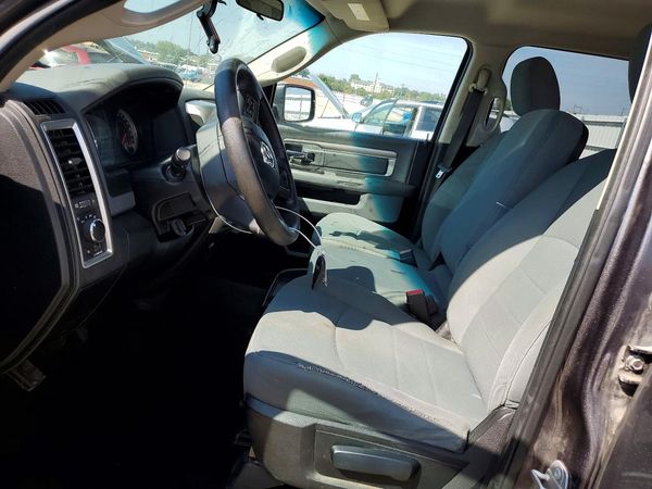 2017 RAM 1500 SLT