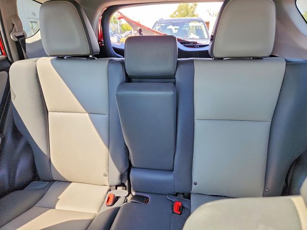 2015 TOYOTA RAV4 Limited (G Grade)