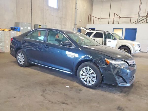 2013 TOYOTA CAMRY