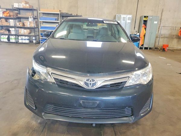 2013 TOYOTA CAMRY