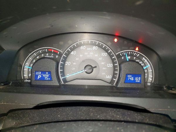 2013 TOYOTA CAMRY