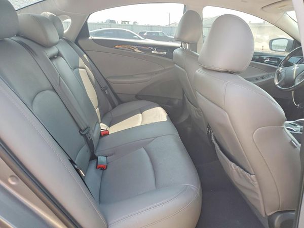 2014 HYUNDAI SONATA