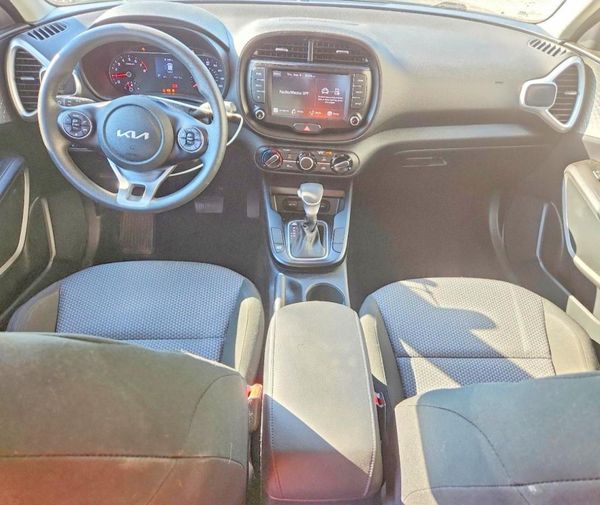 2022 KIA SOUL