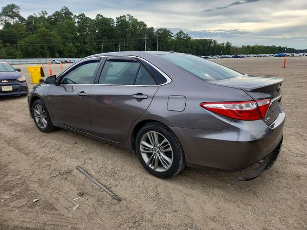 2016 TOYOTA CAMRY