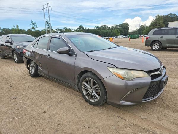2016 TOYOTA CAMRY