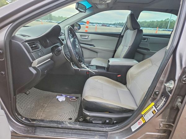 2016 TOYOTA CAMRY