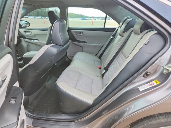 2016 TOYOTA CAMRY