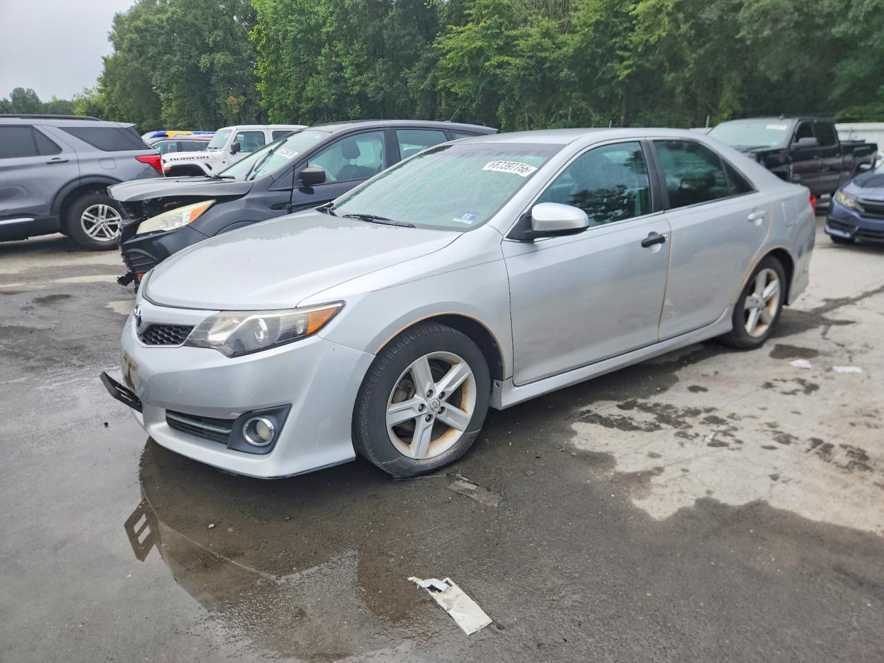 2013 TOYOTA CAMRY