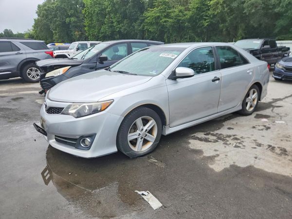 2013 TOYOTA CAMRY