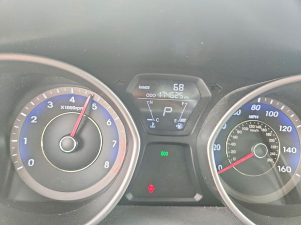 2013 HYUNDAI ELANTRA