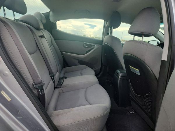 2013 HYUNDAI ELANTRA