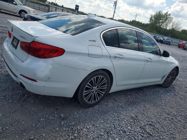 2018 BMW 530E