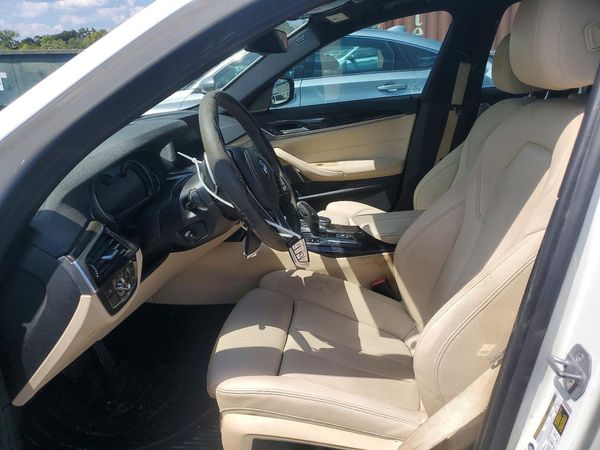2018 BMW 530E