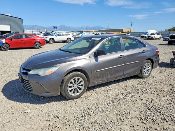 2017 TOYOTA CAMRY