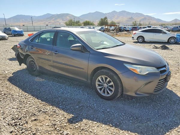 2017 TOYOTA CAMRY