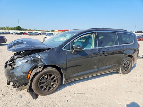 2021 CHRYSLER VOYAGER
