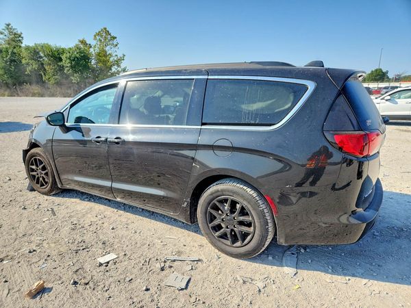 2021 CHRYSLER VOYAGER