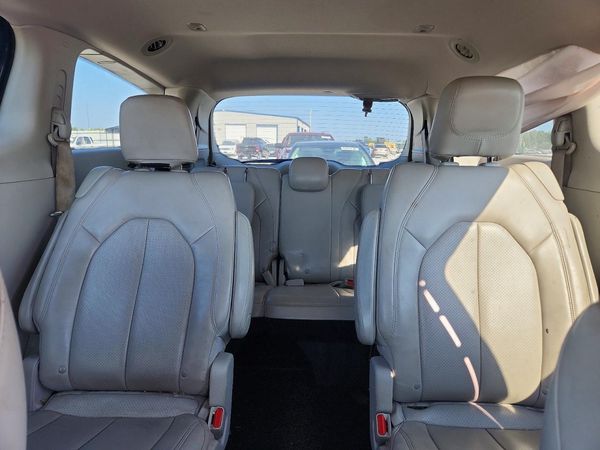 2021 CHRYSLER VOYAGER