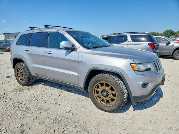 2015 JEEP GRAND CHEROKEE Limited — Passenger 3/4